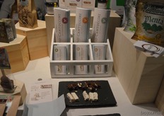 Nieuw in zijn assortiment: de biologische nougat van het Duitse merk Capillon.