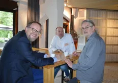 Ronald van Marlen, chef-kok Eric van Veluwen en Jurrien Roossien van DO-IT.