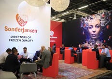 Drukte op de stand van SonderJansen: ‘Directors of Frozen Quality’.