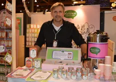 Ronald Bakker van Organic Flavour Company presenteerde verschillende nieuwe producten uit de Natural Temptation-theelijn.