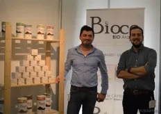 "Jo Temmerman en Dieter Vanackre waren namens Bioco ook weer van de partij. Jo: "Onze handel groeit goed door en we hopen dankzij onze deelname aan de Bio- beurs nog verder te gaan groeien in Nederland. Onze koffiecapsules zijn uniek en daar is dus veel vraag naar."