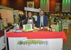 Chef Alessandro Pau en eigenaar Enrico Cantelmi brachten hun bedrijf Mangiabuzz onder de aandacht. Deze Italianen lieten de bezoeker proeven van hun assortiment.