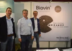 Raymond Notermans, Johan Middelkamp en Marinus Kiep van Plant Health Cure. Zij presenteerden Biovin Granulaat, een oud product in een nieuw jasje, nu voor zelfs 42m strooibaar, uniek voor een dergelijk product.
