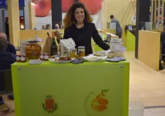 Lorenza Lacono laat de bezoekers van de Fruit Logistica kennis maken met de biologische producten van Piemonte.