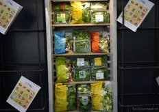 Het Italiaanse bedrijf Isola Verde showt onder ander de biologische salades in Berlijn.