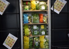 Het Italiaanse bedrijf Isola Verde showt onder ander de biologische salades in Berlijn.
