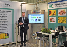 Kees Loos van de Special Refining Company laat weten dat ze een nieuwe raffinaderij openen in Zaandam. Hierdoor kunnen ze meer flexibiliteit en meer mogelijkheden bieden en de kwaliteit naar een hoger niveau tillen.