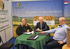 "Greenfood International wordt vertegenwoordigd door Terèse Pelgrim, Fokko Feenstra en Aalt van de Kraats. "Een goede beurs en alle dagen vol met afspraken", aldus Aalt."