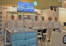 De VQP-groep staat al voor de vijfde keer op deze beurs. Het bedrijf bestaat sinds 2012 en is in een korte periode hard gegroeid. Ze bieden een concept om onder lage zuurstof te verpakken. Ze zitten voornamelijk in de noten sector, maar merken ook dat de rijst sector opkomende is. Op de foto Joren Nieuwenhuizen (derde van links) met zijn team.