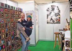 Naast hard werken zijn Igor Rooselaar en Marisa Zanghirelle van Ecoffee Cup altijd in voor een gekkigheidje.