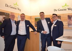 "Allard Bakker, Bernard Spitse, Ronald Roenhorst en Julian Müller gingen namens De Groene Weg op de foto. Allard: "De markt voor biologisch vlees is duidelijk groeiende en wij groeien hier uiteraard in mee."