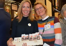 Nina en Elisabeth Weerman deelden NICE fruitijsjes uit op de beurs. Elisabeth: “We gaan onze ijsjes nu ook in Duitsland verkopen.”