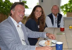 Jaco Burgers (ERF BV), Chantal Engelen (Kromkommer) met Poppe Braam van DO-IT.