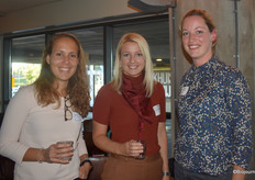 De dames van Rude Health samen met Christianne de Kort van Natudis.