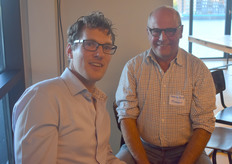 Links: Hugo Lamers (Agri2value) en rechts: Florian de Clerq (landgoed Olmenhorst, teler van onder andere appelen en peren). 