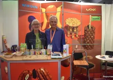 Jeroen en Alise Kramer van Horizon Natuurvoeding zijn vooral aanwezig om het aanbod te laten zien. “Onze distributeurs verkopen niet alles wat we aanbieden, we willen hier vooral ons aanbod laten zien.”