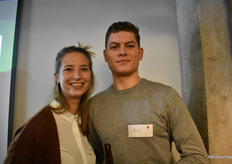 Julie van der Lande (John Altman) en Rick Hettinga (student).