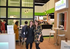 Jade de Jong-Couwenberg (Naturz Organics Europe) en Lenneke Pors-Schot van Biojournaal.  