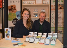 Floor van der Steen en haar vader Pieter presenteerden dre nieuwe smaken van Max's Organic Mints: spearmint, ginger en liquorice.  