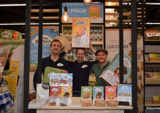 De drie Farm Brothers: Teyler Padberg, Herman Insinger en Tjebbe van Meeteren. Ze werken onder meer aan een koekjes speciaal voor kinderen. 