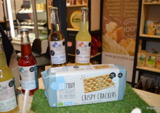 En op deze foto nog meer nieuwkomers: Drinking Vinegar (in twee varianten: orange en apple cranberry) en Crispy Crackers. 