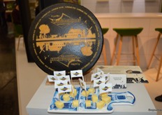 De biologische kaas is voorzien van een coating waarin het Friese landschap gelaserd is. Marije: "We krijgen erg goede reacties, zoiets bestond immers nog niet."