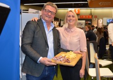 Henk van Oers (Deli Harmony) met Jeanine de Rouw van Udea.