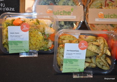 Koos: "Dit is het nieuwe design. En we hebben een nieuwe quiche aan ons assortiment toegevoegd: trois fromage. Hiervoor zijn we een bijzondere samenwerking met Bastiaansen Bio Kaas aangegaan." 