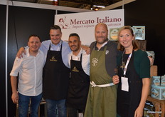 Bij Mercato Italiano: Jan WIllem de Jong, Remco Borsato, Carlo Moro, Hugo Waring en Yvonne Byvoet.