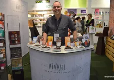 Feijo Blesgraaf vertelde bezoekers alles over de bio-chocolade van de Duitse merken Vivani en iChoc.
