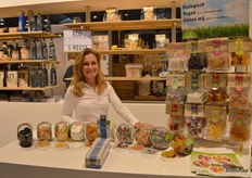 Meeke Janssens stond namens The Organic Factory met de bio-snoepjes van Eco Sweets op de beurs.