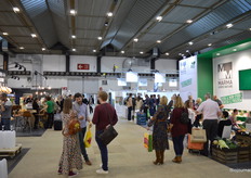 Sommige gangpaden waren zoals deze ruim opgezet, in andere smallere gangpaden was het af en toe echt dringen geblazen.