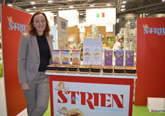 Ook van de partij op het Nederlandse paviljoen: Banketbakkerij Van Strien. Op de foto: Els van Strien. 