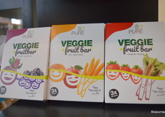 Ric wilde tijdens de beurs wat extra aandacht vragen voor deze veggie fruit bars.