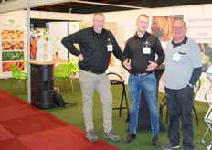 Arjen Smit, Rob Smit en Jan Tamboer van Ad Terram. Hebben nieuwe producten voor gewassen in verschillende variaties en grootte.