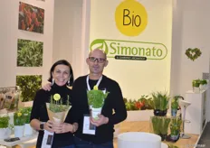 Rosanna Bertoldin en Carlo Simonato van Simonato. De biologische tak van Simonato bied verschillende kruiden aan voor onder andere de Europese markt.