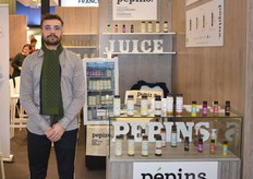 Quenhin Lauwers van Pépin. Hebben verschillende biologische dranken, waaronder: juice, koffie en shots. 