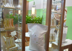 Verschillende producten uit het assortiment van Trouw.