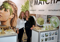 Claire en Lisa De Bruijn van Hug The Tea. Hebben een nieuwe matcha bar, beschikbaar in drie verschillende smaken. 