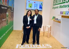 Eliana Cayro en Peace Quadt van Fertiplus. Produceren organische meststoffen en exporteren naar 75 landen.