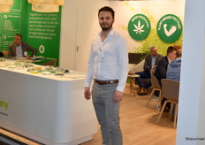 Djowie van der Meer van Z-company. Hebben verschillende producten waaronder gebaseerd op hennep, proteïne en cacao. 