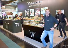 Leo den Hamer op de stand van Weiẞenhorner. Leo doet de verkoop voor Weiẞenhorner in de BENELUX. 
