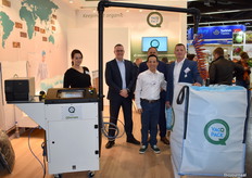 Marta Mottin, Joren Nieuwenhuizen, John Willoughby, Kelvin Nam en Mark Klopstra van VACQ Pack. Kijken terug op een positieve beurs. 