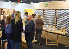 De stand van We Love The Planet.