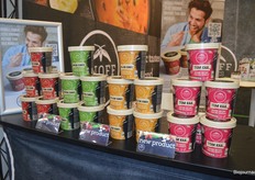 Hij heeft het over de Organic instant Thai Rice Noodles, in de varianten Tom Yum, Green Curry, Yellow Curry en Tom Kha.