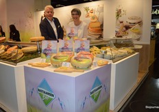 Ies Verloop en Marja Bastiaansen konden bij Bastiaansen Bio Kaas alles vertellen over de nieuwe lijn met Demeter-kazen.