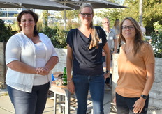 Marie-José Janssen van Natural Flavour Company, Belinda Barnhard en Sarah de Jong van TerraSana.