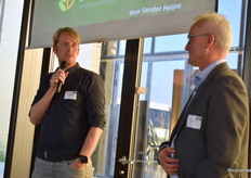 Sander Heijne en Jan Groen maken het nieuws bekend over de nieuwe bio podcast.