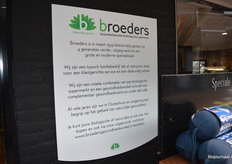 Bedrijfsgeschiedenis op de gevel.