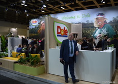 De kleurrijke stand van het bananenbedrijf Dole